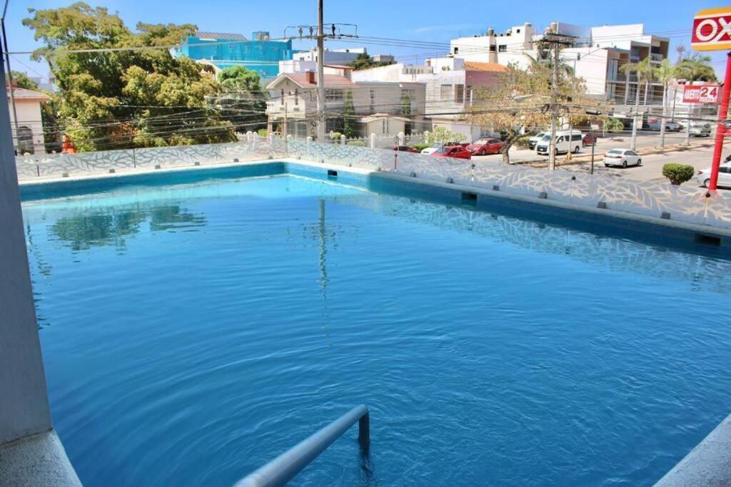 Departamento Torre Iberika Cercas Del Malecon *